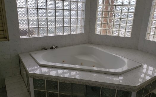 28 B Shenstone Drive, Kingston 6