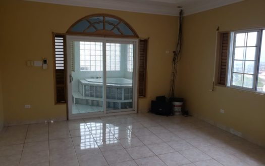 28 B Shenstone Drive, Kingston 6