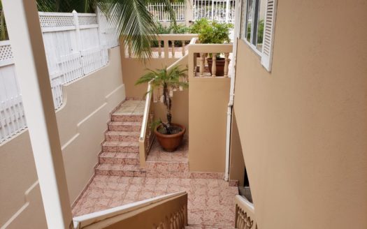 28 B Shenstone Drive, Kingston 6