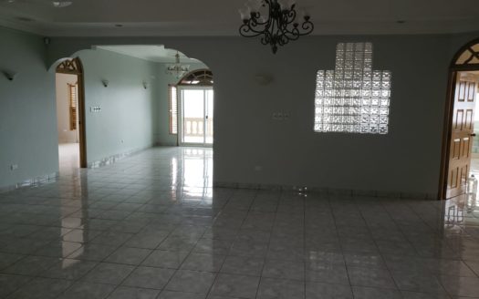 28 B Shenstone Drive, Kingston 6